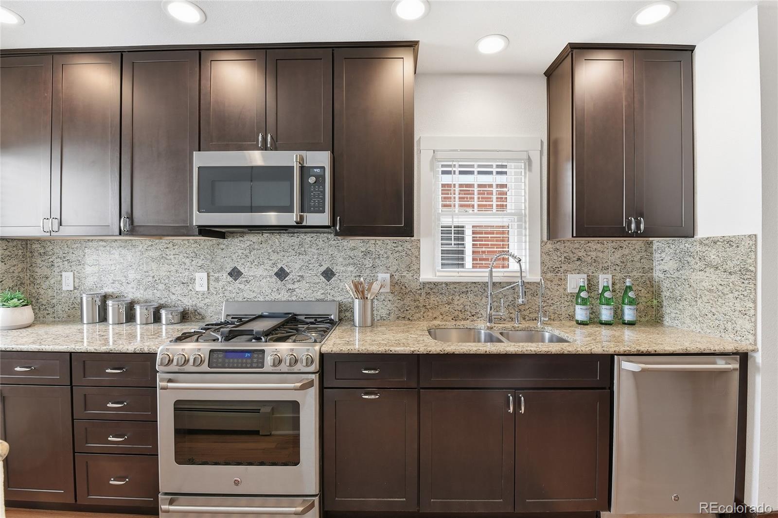 MLS Image #14 for 662 s washington street,denver, Colorado