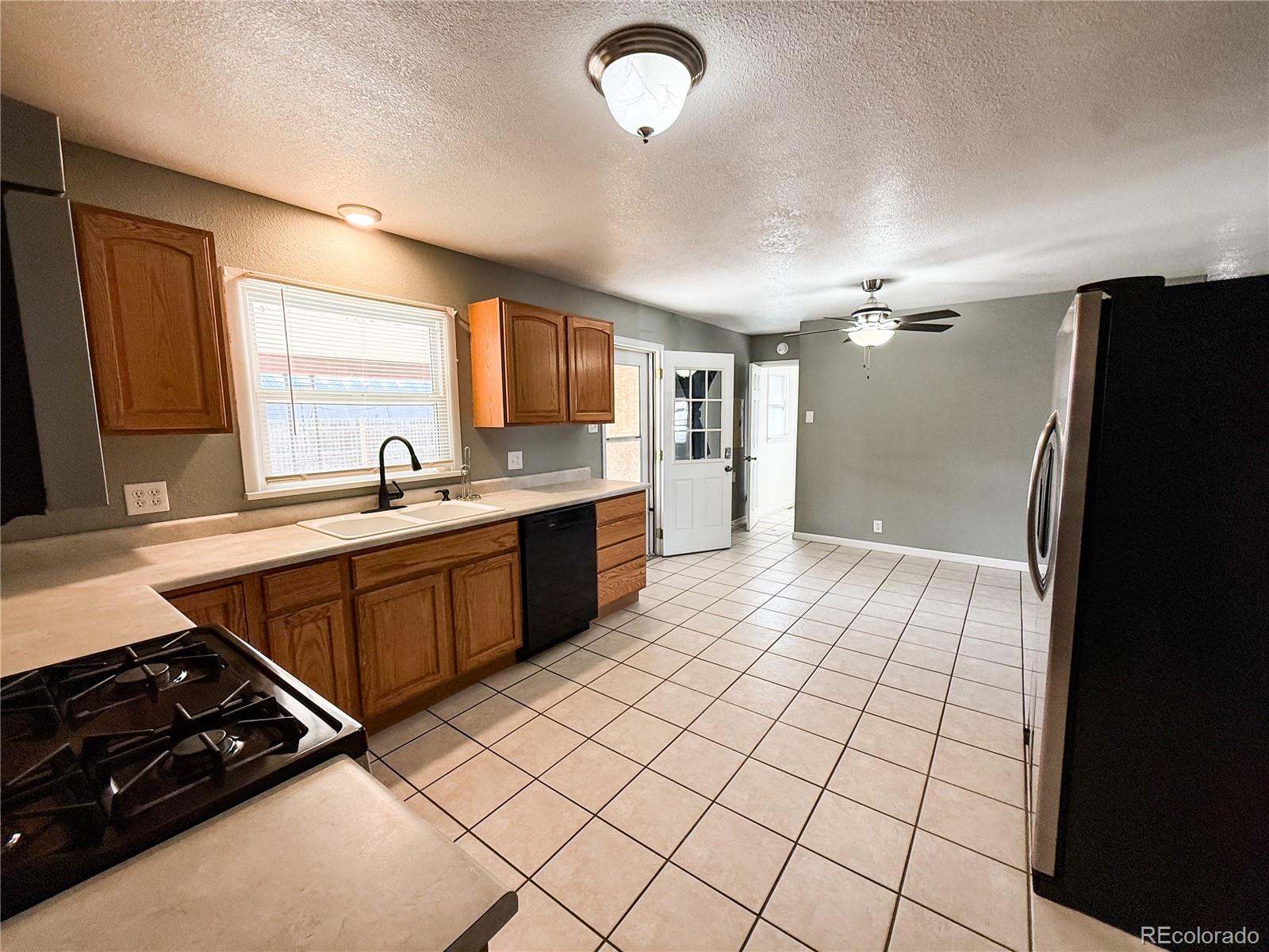 MLS Image #10 for 1803  brimmer street,pueblo, Colorado
