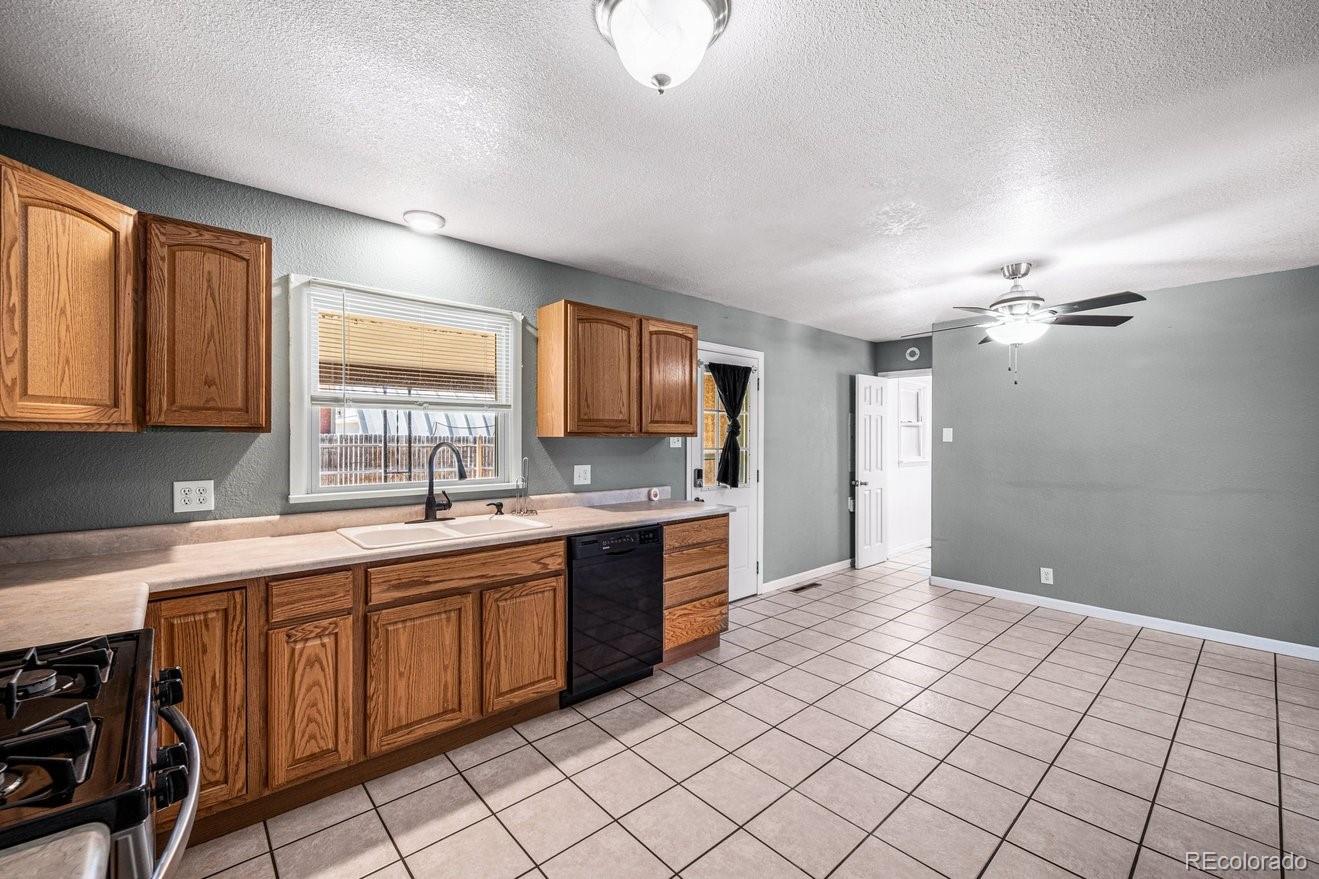 MLS Image #11 for 1803  brimmer street,pueblo, Colorado