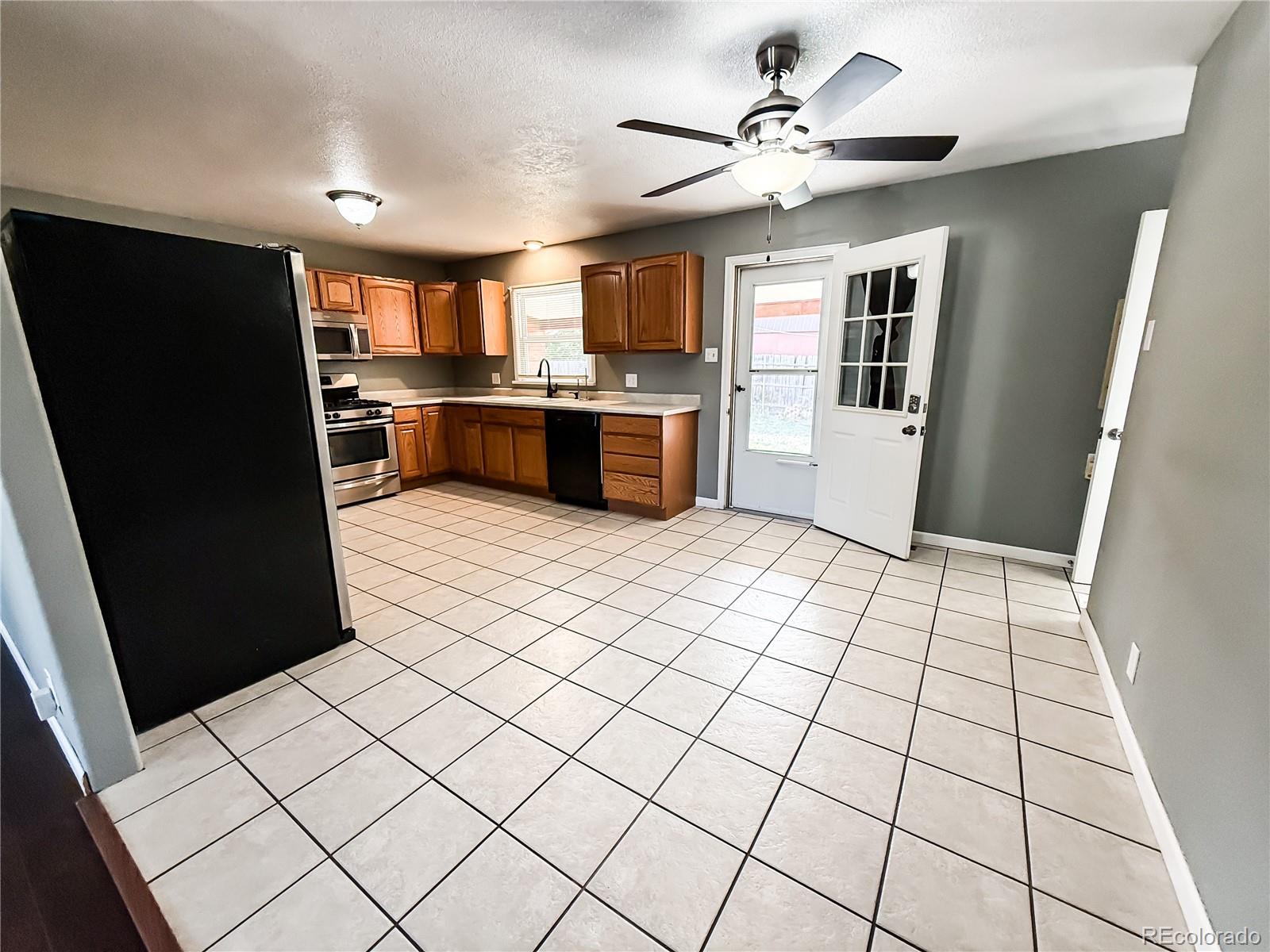 MLS Image #8 for 1803  brimmer street,pueblo, Colorado