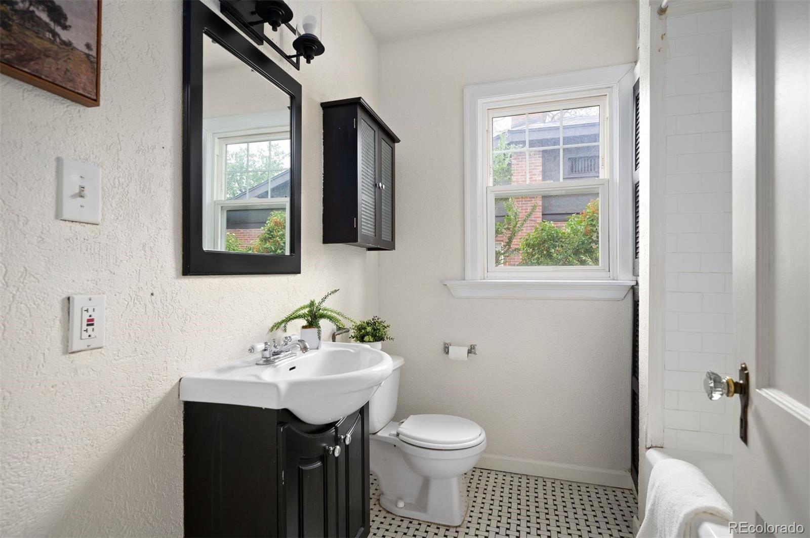 MLS Image #16 for 1411  tennyson street,denver, Colorado