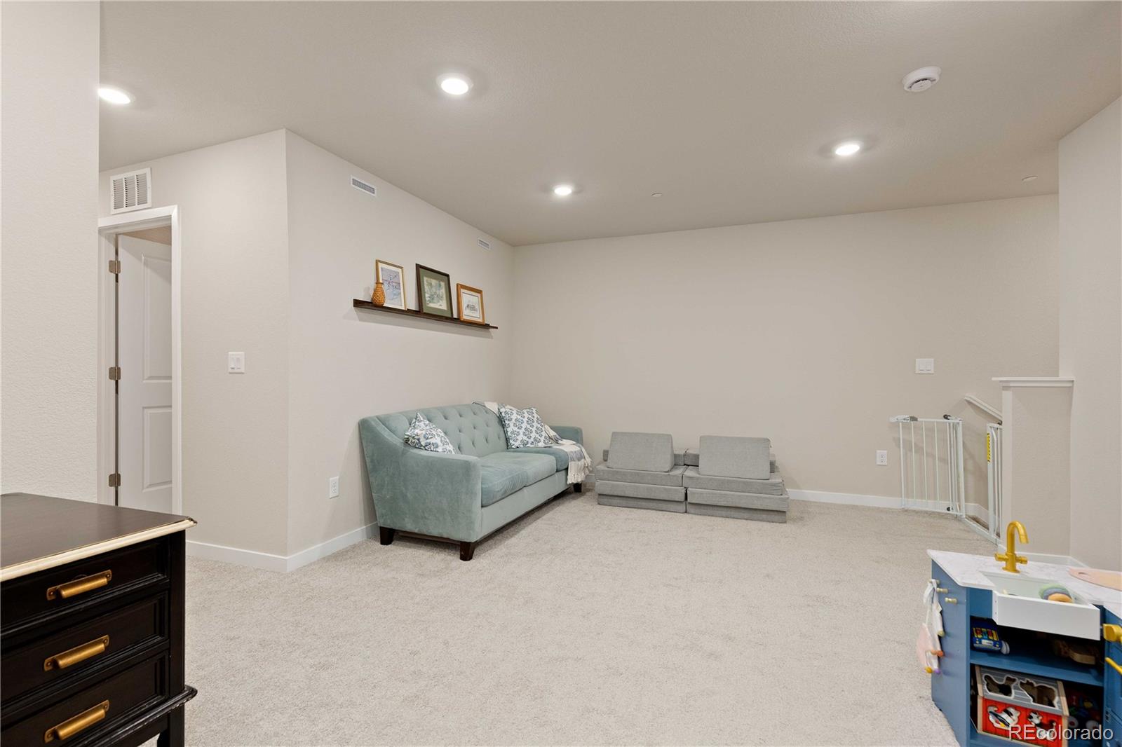 MLS Image #15 for 2836 s flat circle,longmont, Colorado