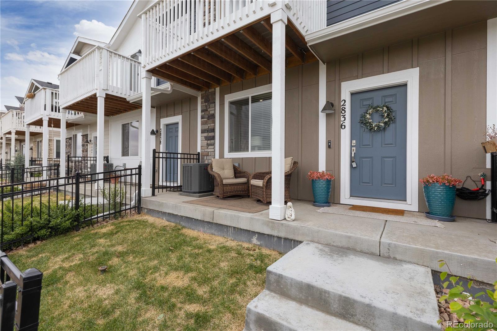 MLS Image #2 for 2836 s flat circle,longmont, Colorado