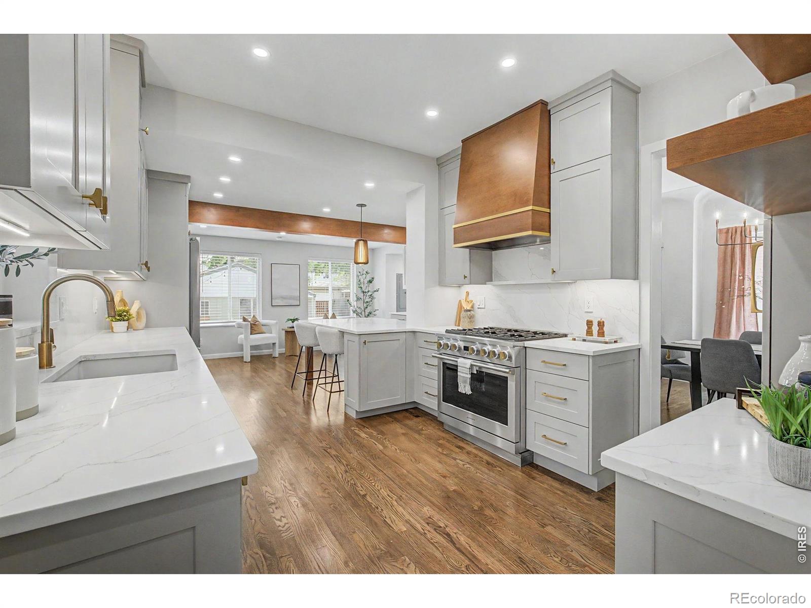 MLS Image #10 for 1324 s lincoln street,denver, Colorado