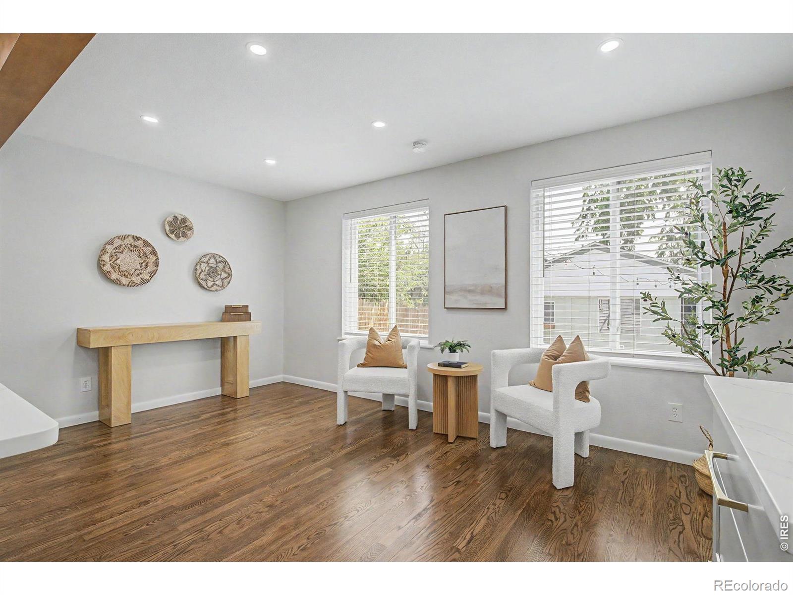 MLS Image #14 for 1324 s lincoln street,denver, Colorado