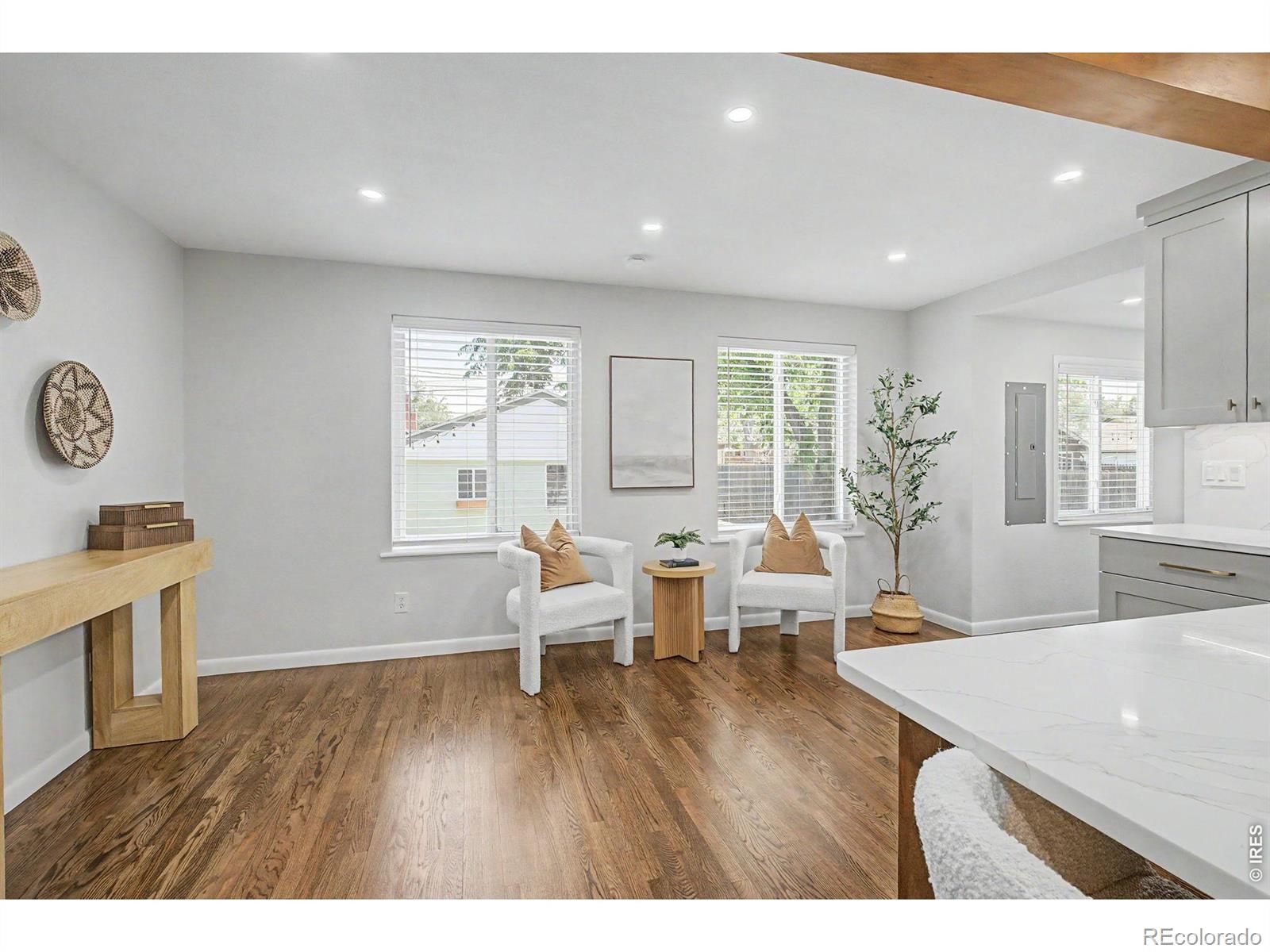 MLS Image #15 for 1324 s lincoln street,denver, Colorado