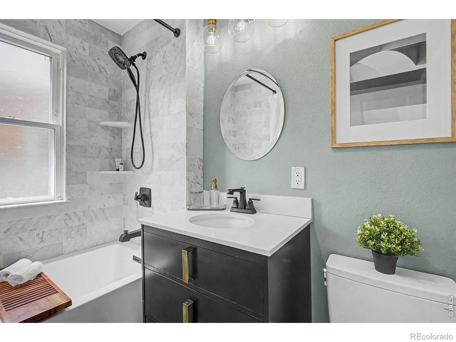 MLS Image #21 for 1324 s lincoln street,denver, Colorado