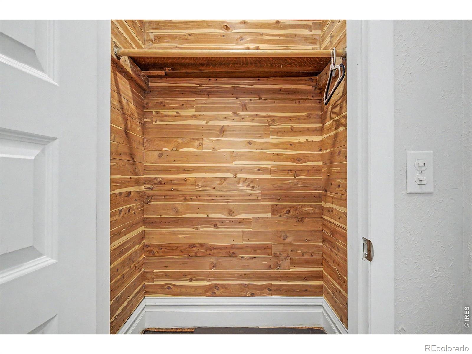 MLS Image #5 for 1324 s lincoln street,denver, Colorado