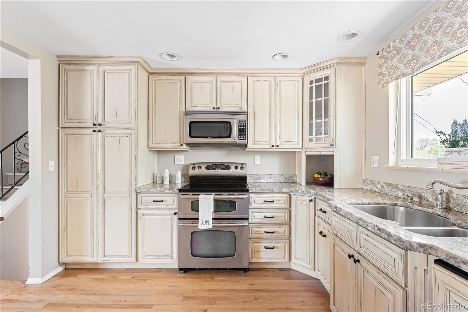 MLS Image #5 for 6696 s kit carson street,centennial, Colorado