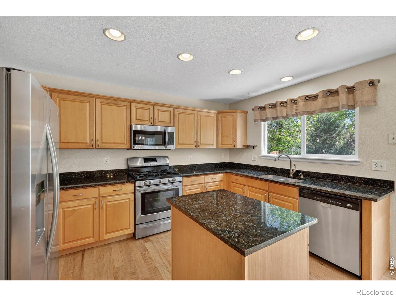 MLS Image #10 for 1106  button rock drive,longmont, Colorado