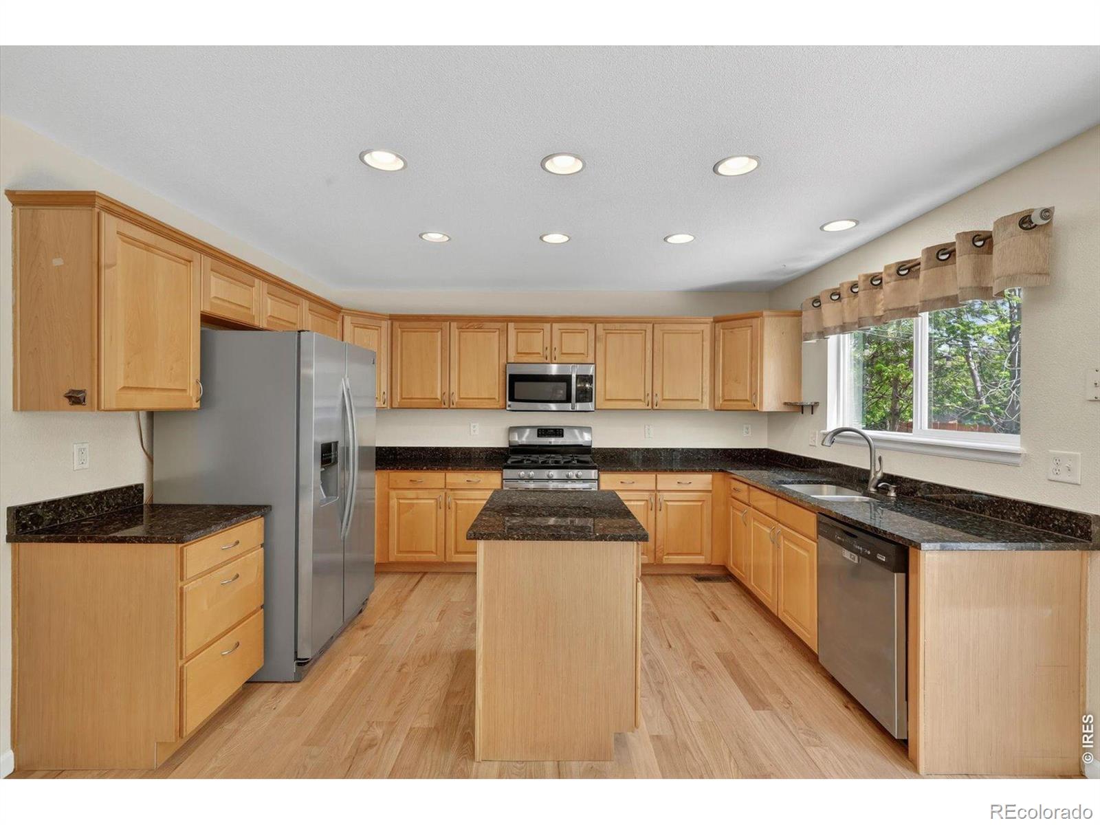 MLS Image #12 for 1106  button rock drive,longmont, Colorado