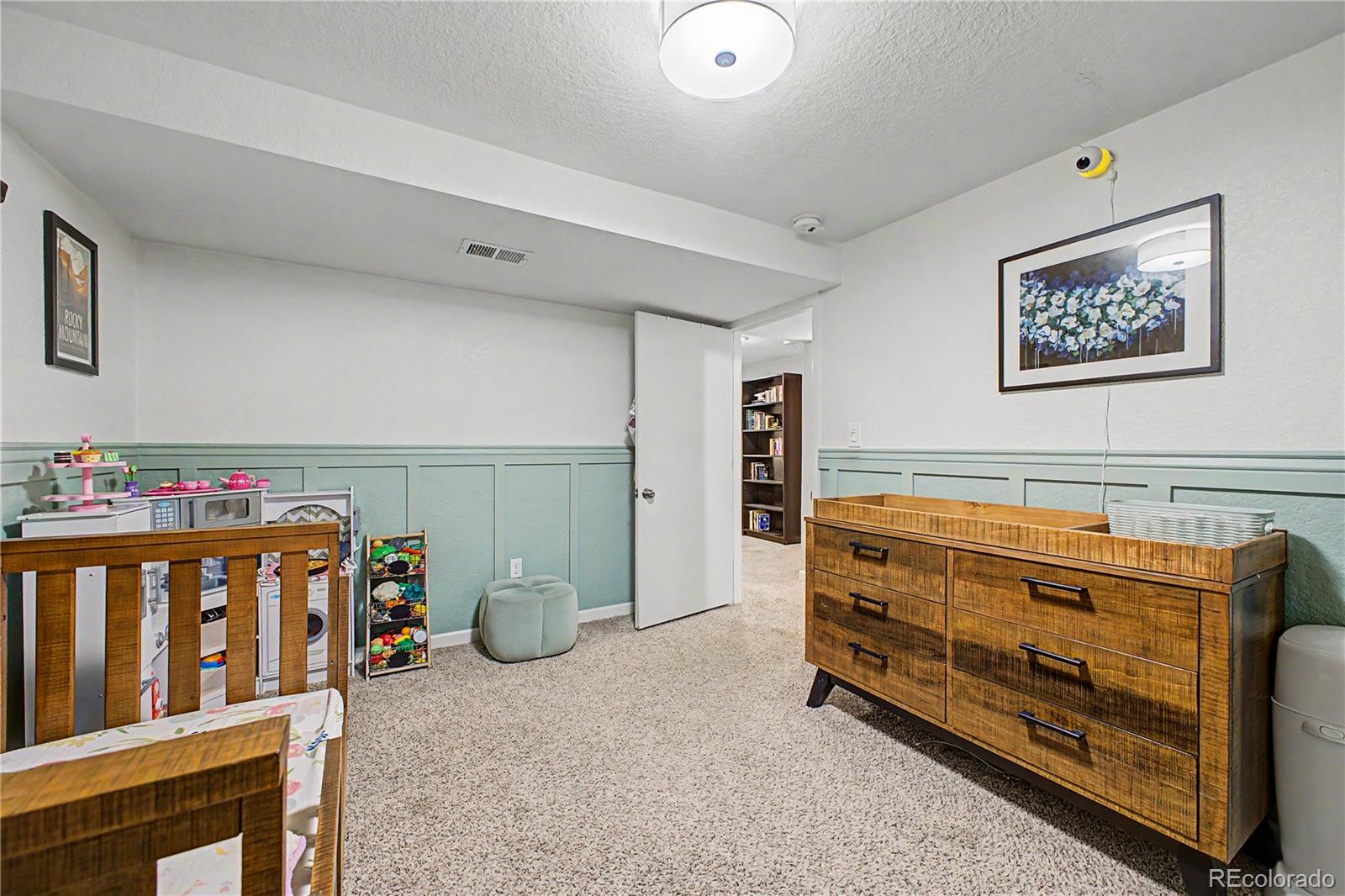 MLS Image #16 for 1831 s dale court,denver, Colorado