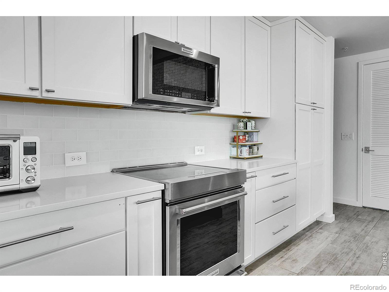 MLS Image #8 for 1700  bassett street 1301,denver, Colorado
