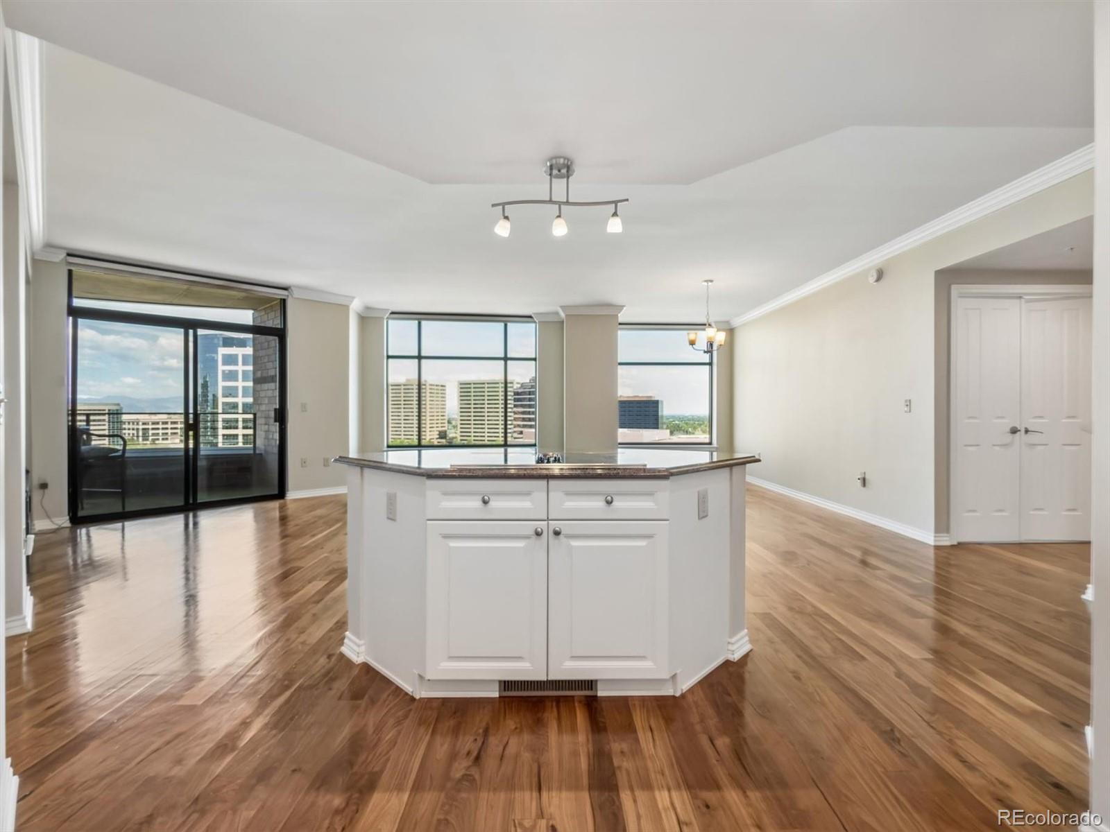 MLS Image #3 for 8100 e union avenue 1408,denver, Colorado