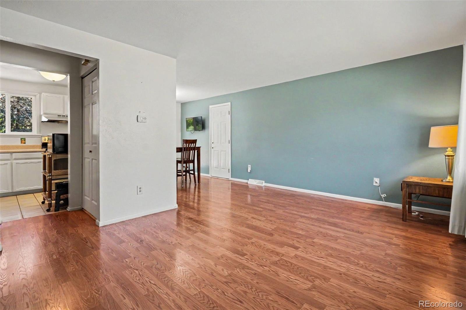 MLS Image #6 for 3046 s alton court,denver, Colorado