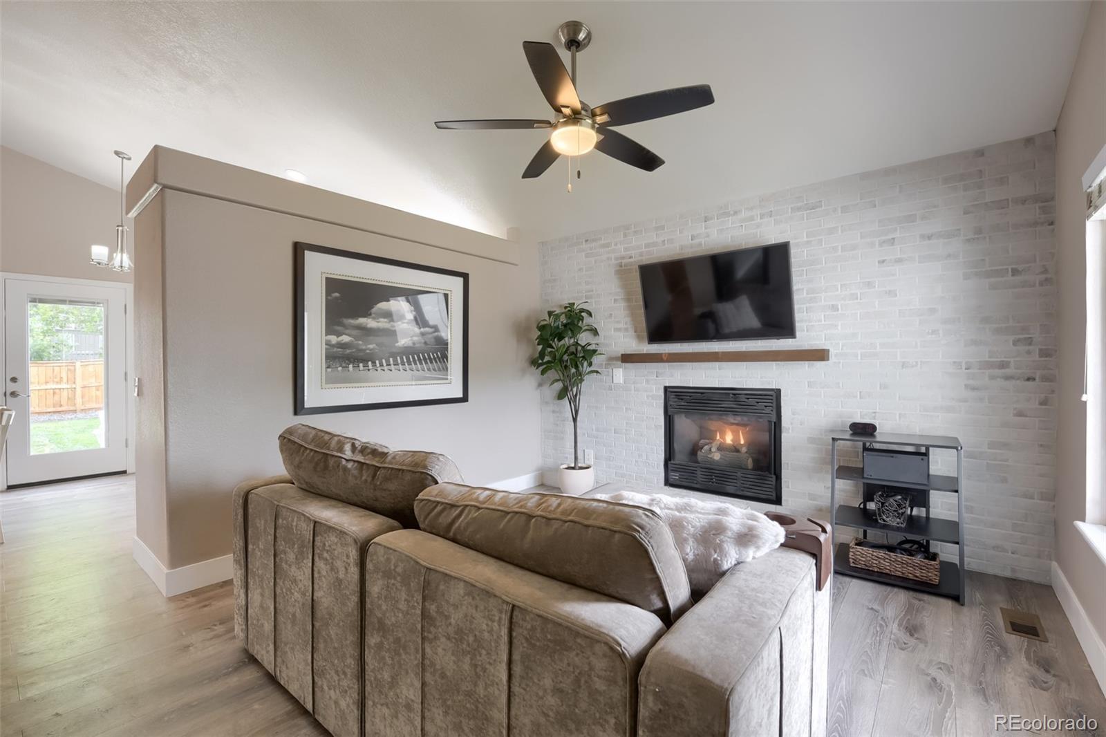 MLS Image #3 for 9831  sydney lane,highlands ranch, Colorado