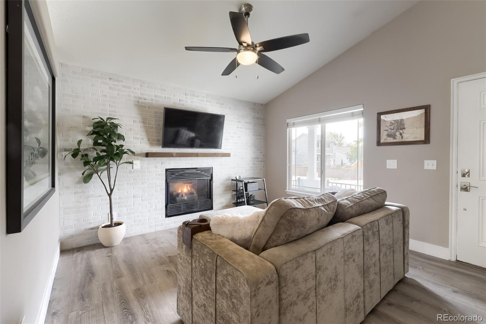 MLS Image #4 for 9831  sydney lane,highlands ranch, Colorado