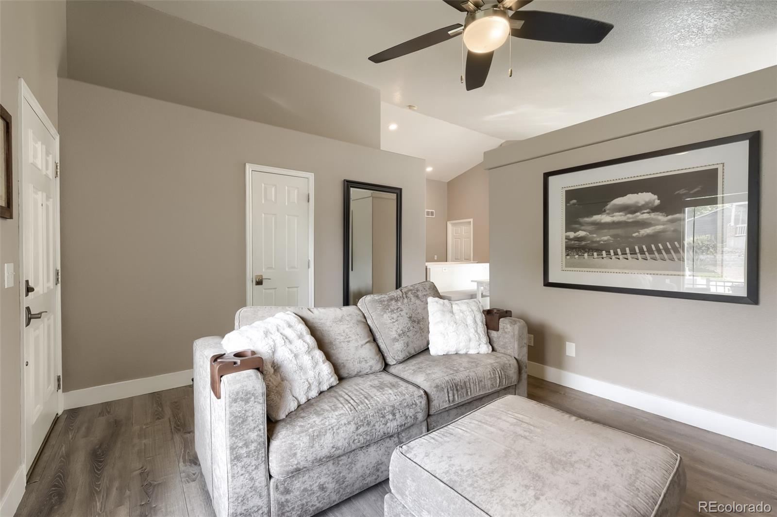 MLS Image #5 for 9831  sydney lane,highlands ranch, Colorado