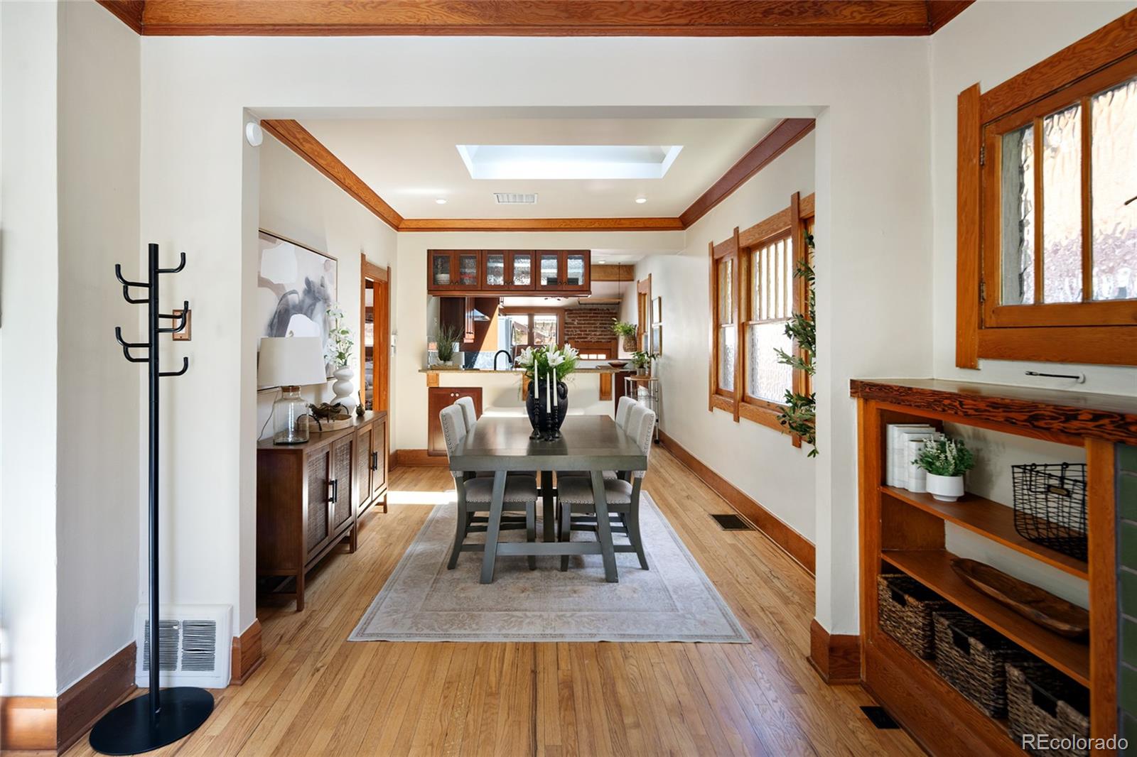 MLS Image #10 for 714 s high street,denver, Colorado