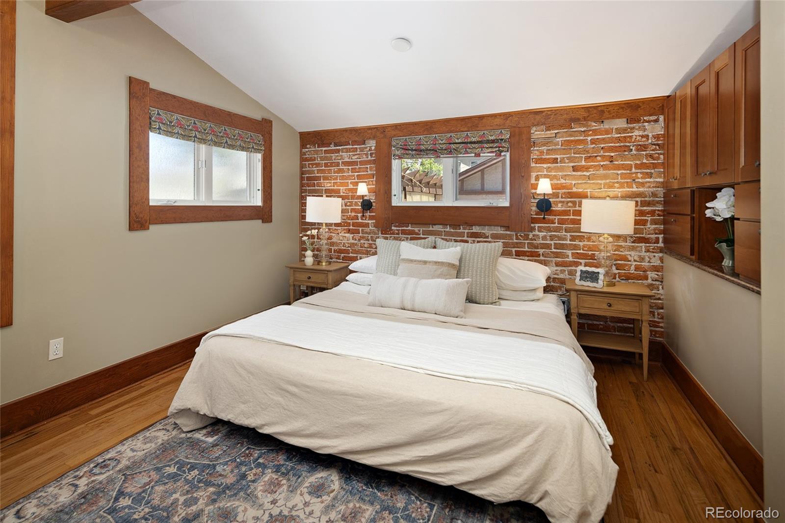 MLS Image #17 for 714 s high street,denver, Colorado