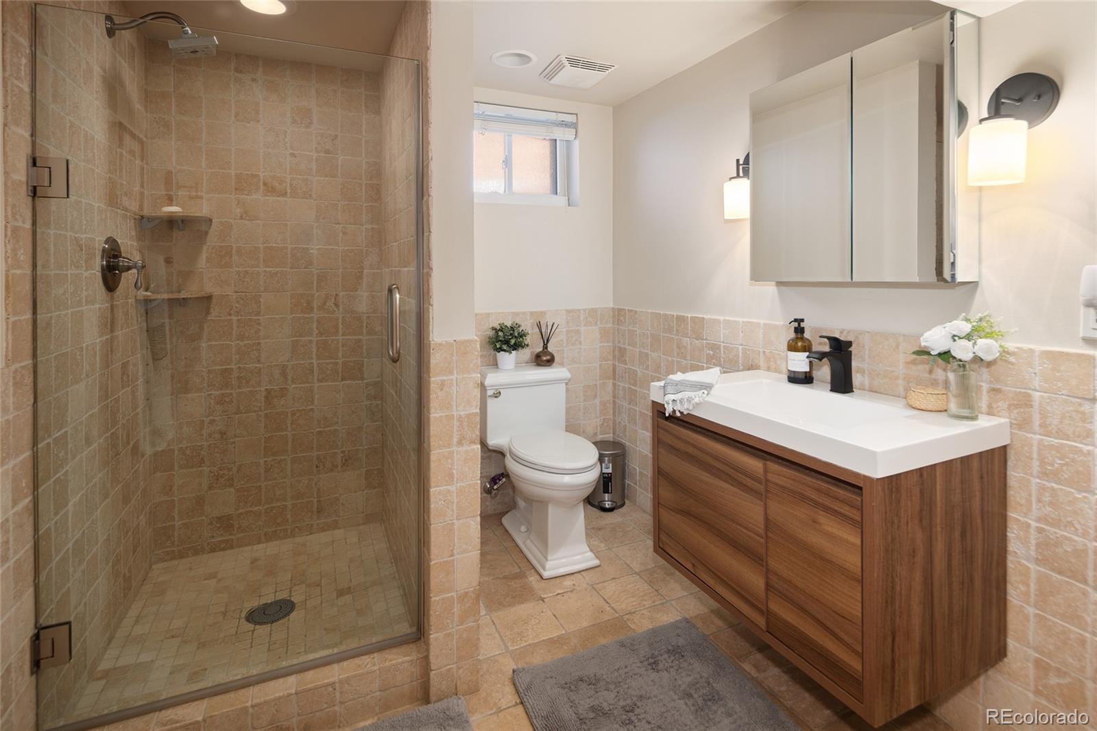 MLS Image #26 for 714 s high street,denver, Colorado