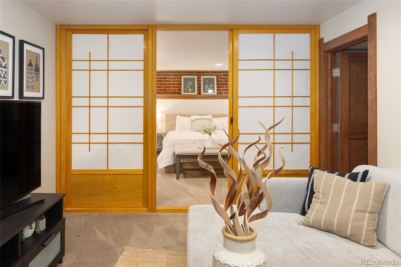 MLS Image #29 for 714 s high street,denver, Colorado