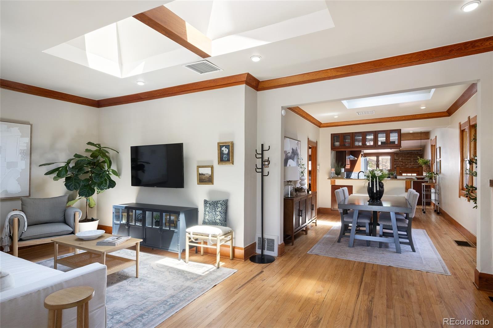 MLS Image #3 for 714 s high street,denver, Colorado
