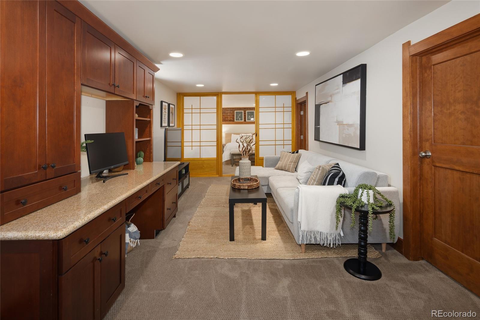 MLS Image #30 for 714 s high street,denver, Colorado