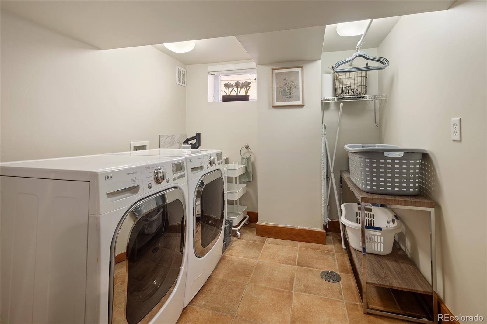 MLS Image #31 for 714 s high street,denver, Colorado