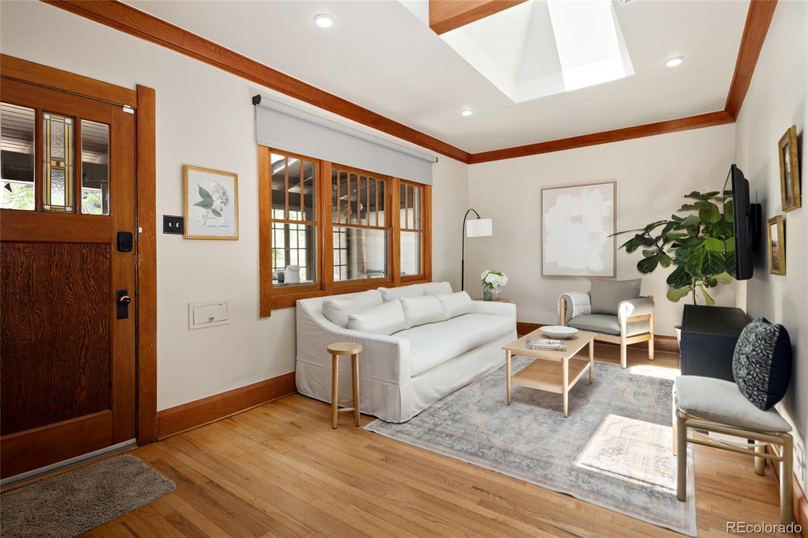 MLS Image #5 for 714 s high street,denver, Colorado