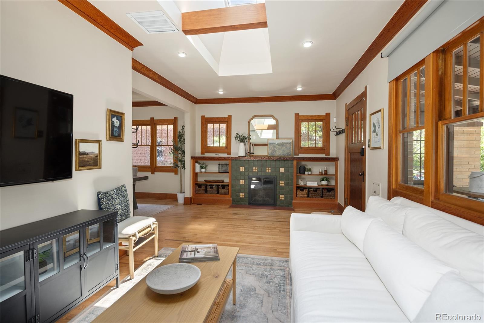 MLS Image #8 for 714 s high street,denver, Colorado