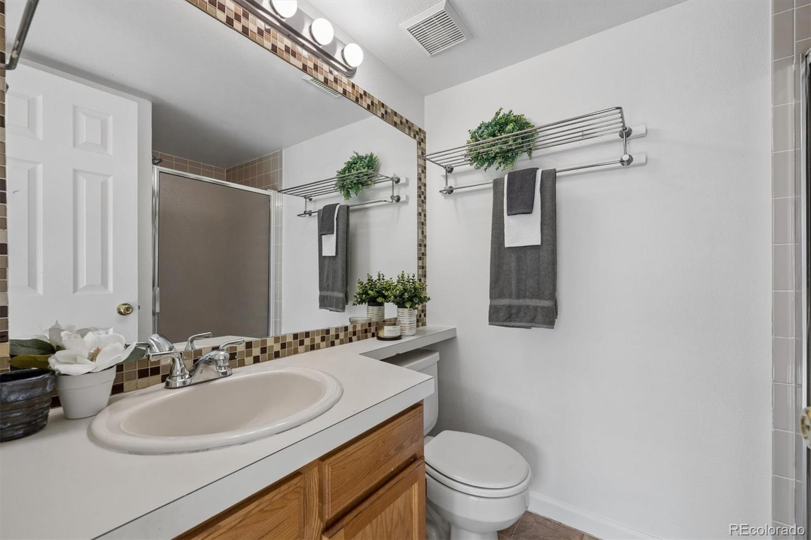 MLS Image #9 for 1903 s helena street d,aurora, Colorado