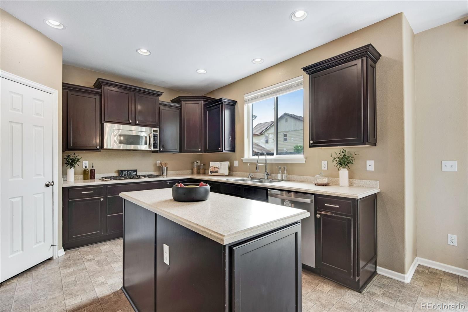 MLS Image #11 for 11717  idalia street,commerce city, Colorado