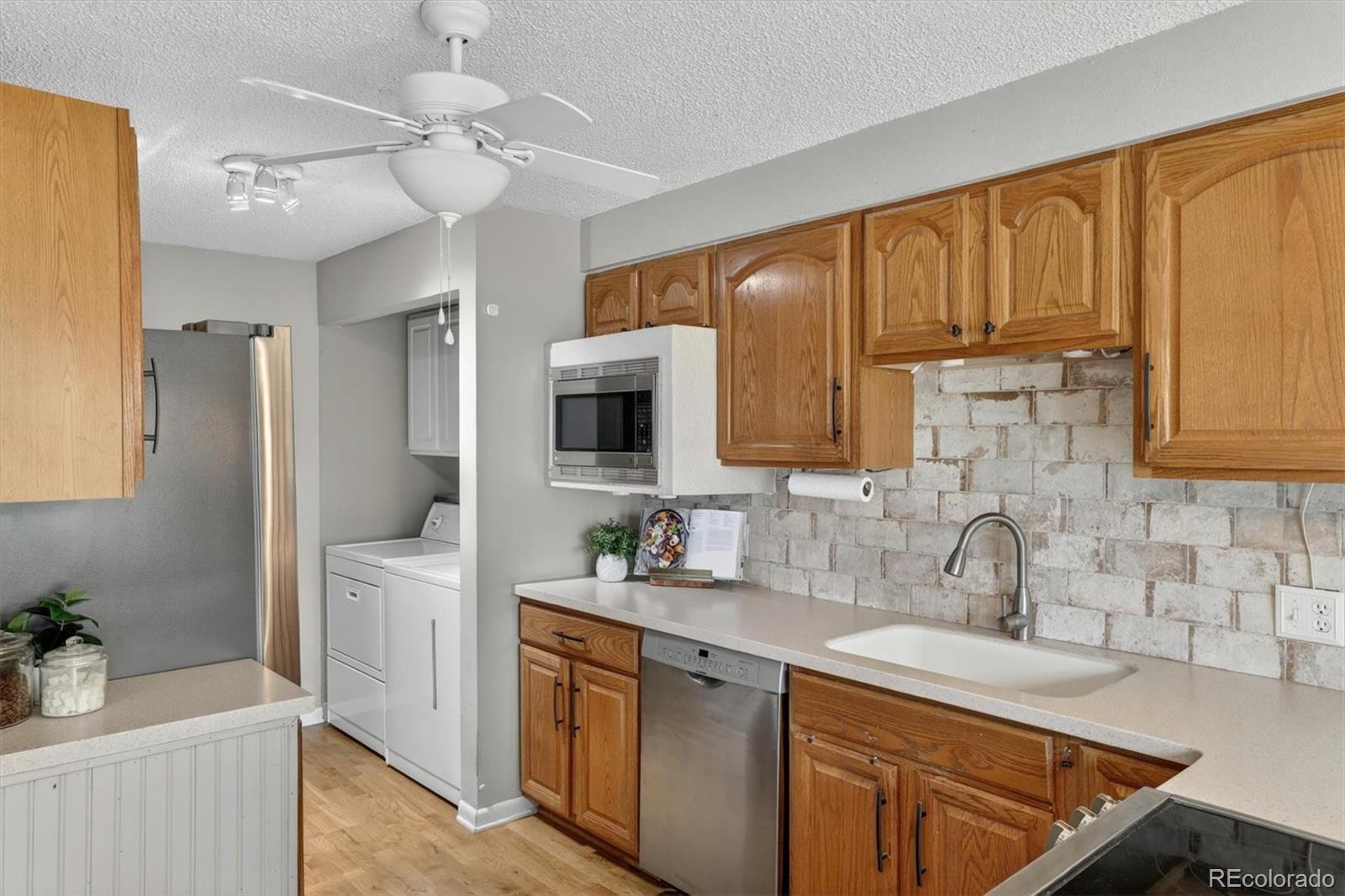 MLS Image #11 for 2883 s locust street,denver, Colorado