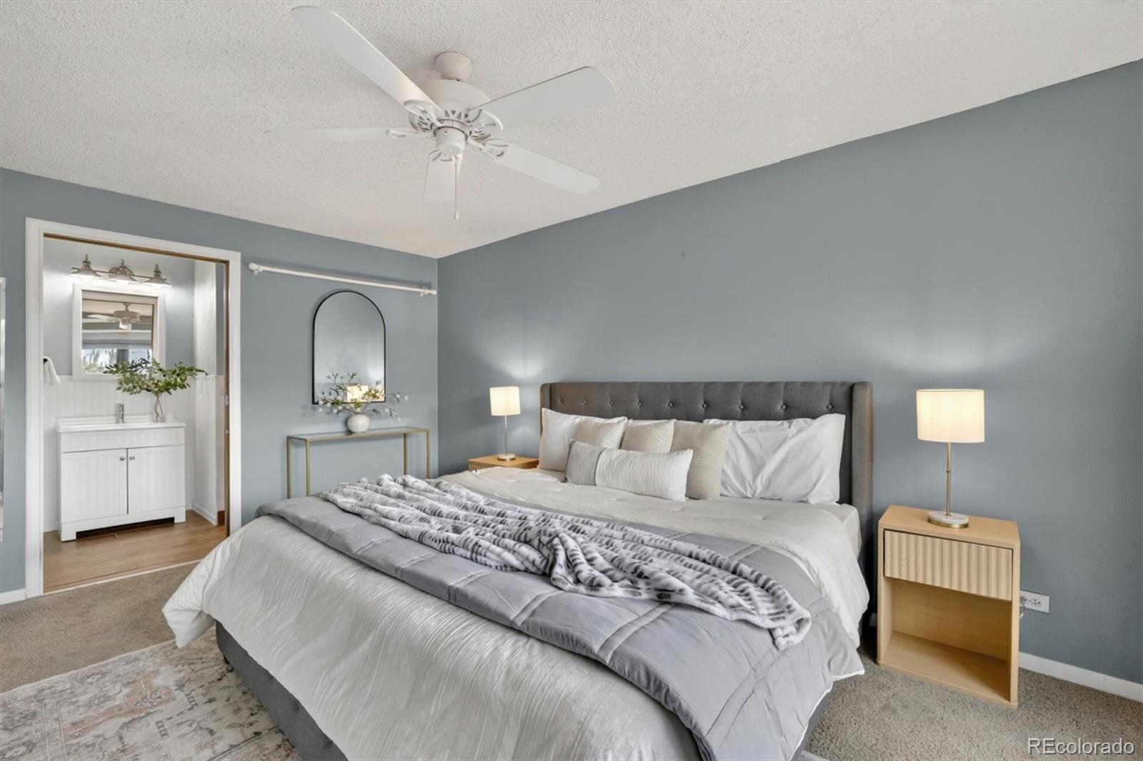 MLS Image #18 for 2883 s locust street,denver, Colorado