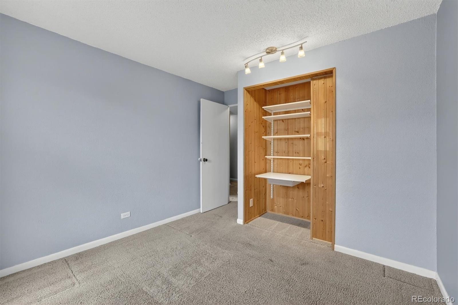 MLS Image #28 for 2883 s locust street,denver, Colorado