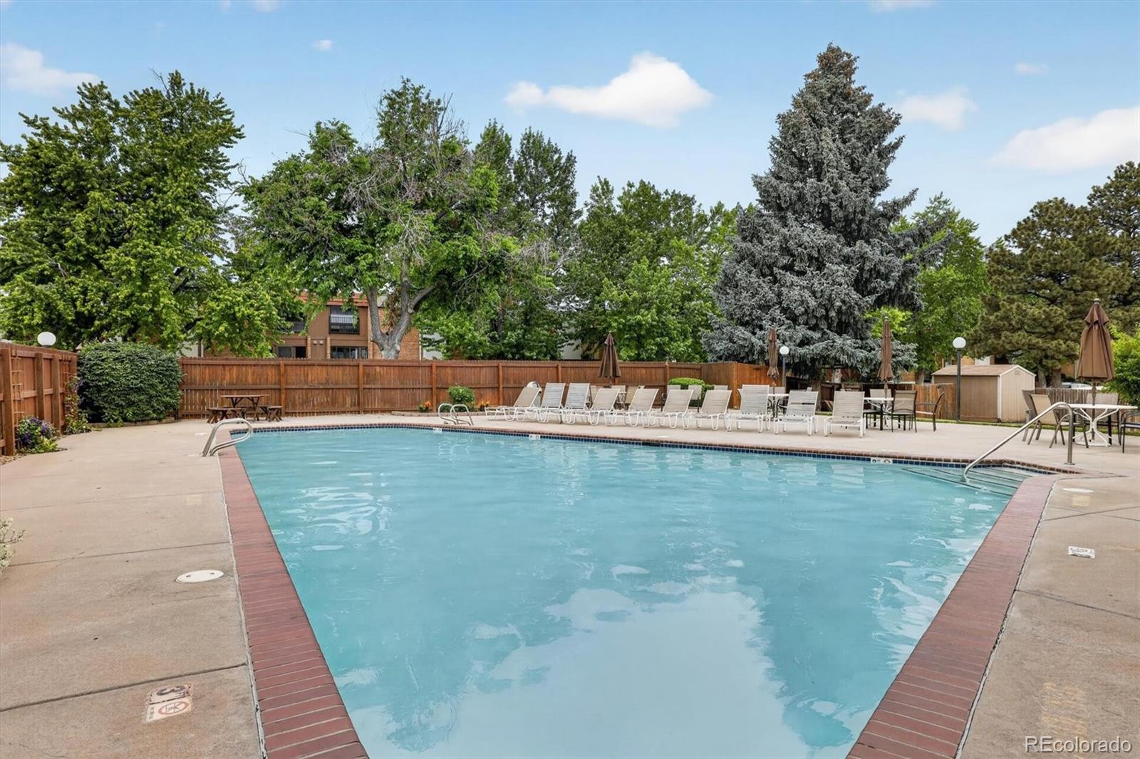 MLS Image #35 for 2883 s locust street,denver, Colorado