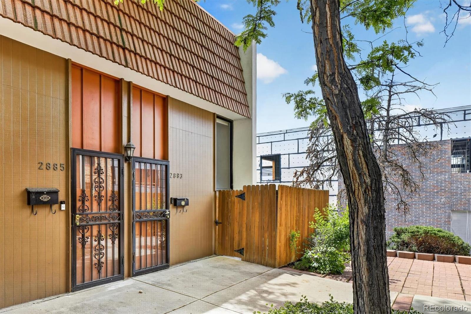 MLS Image #38 for 2883 s locust street,denver, Colorado