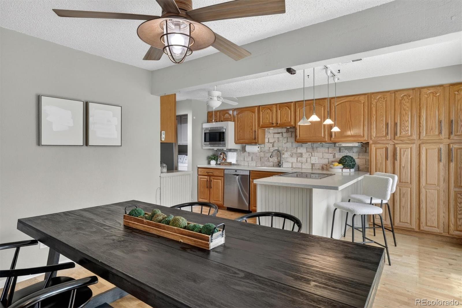 MLS Image #8 for 2883 s locust street,denver, Colorado