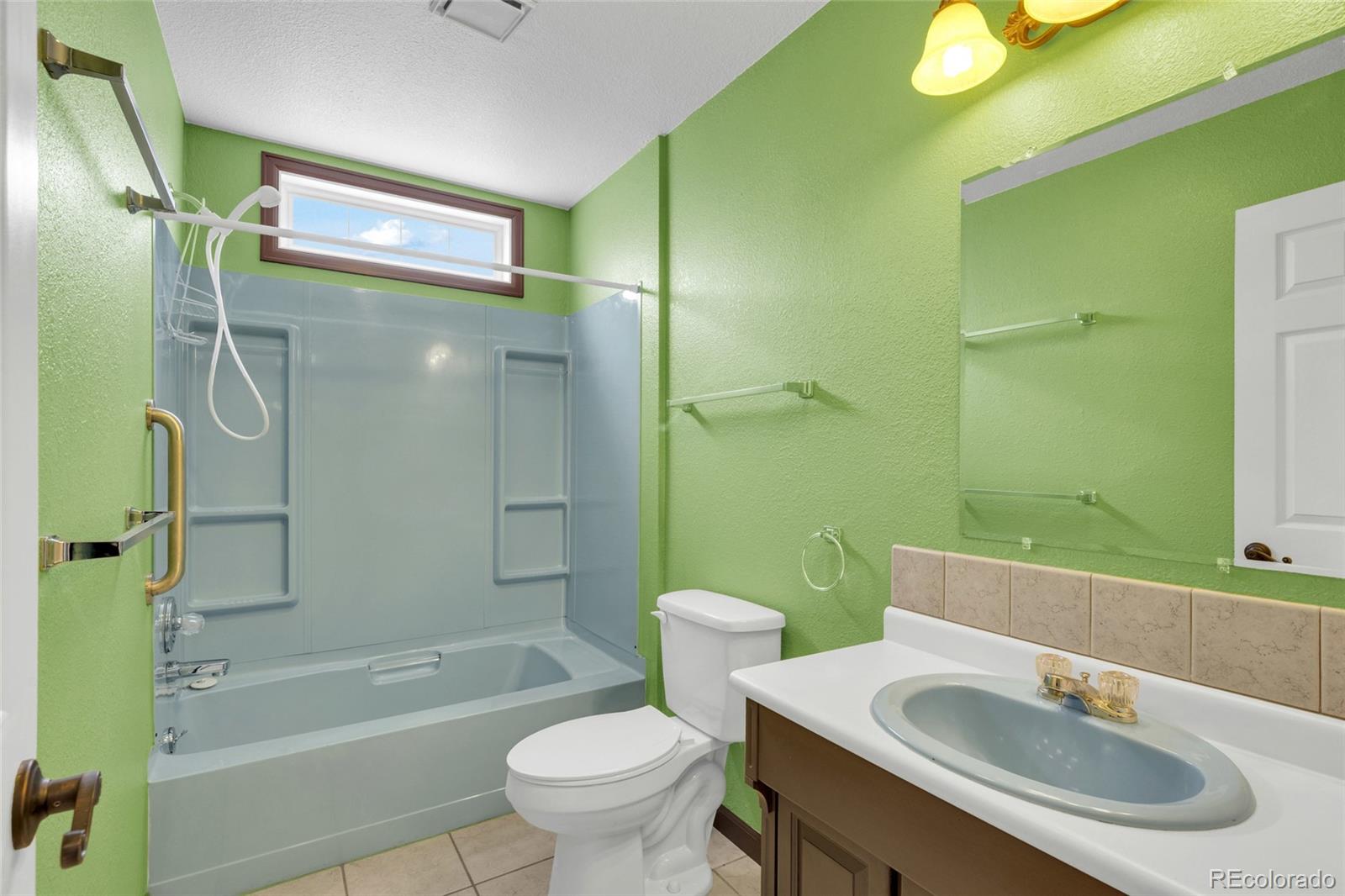 MLS Image #18 for 35  sunset court,hudson, Colorado