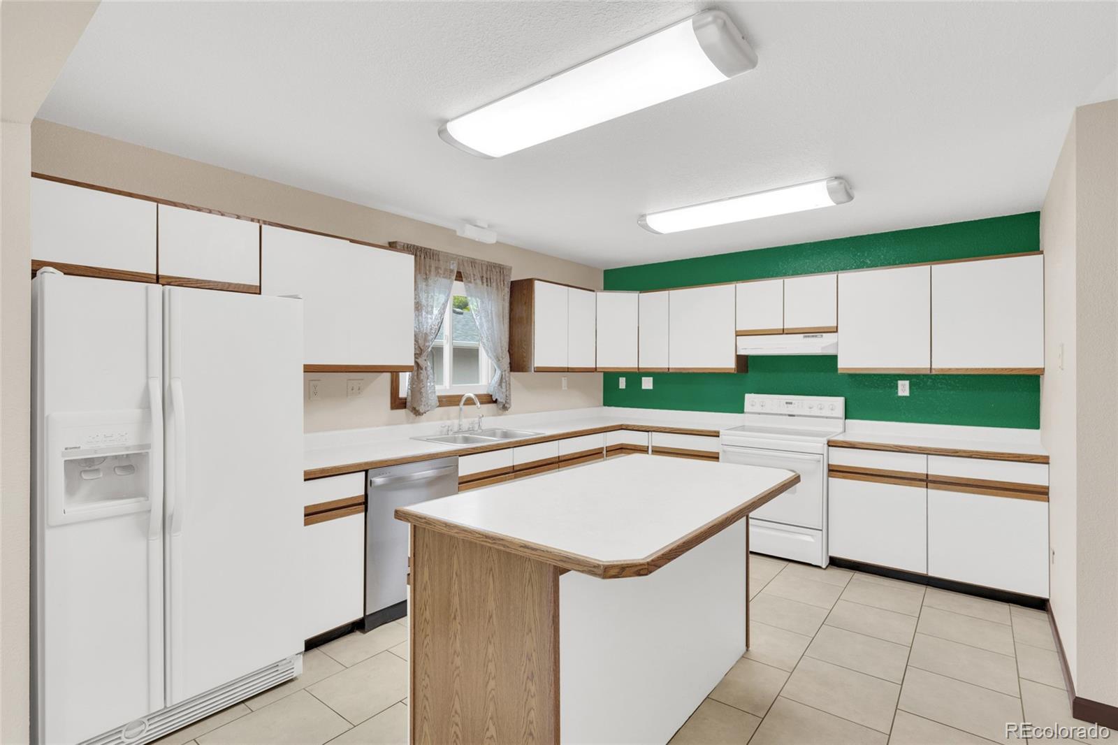 MLS Image #6 for 35  sunset court,hudson, Colorado