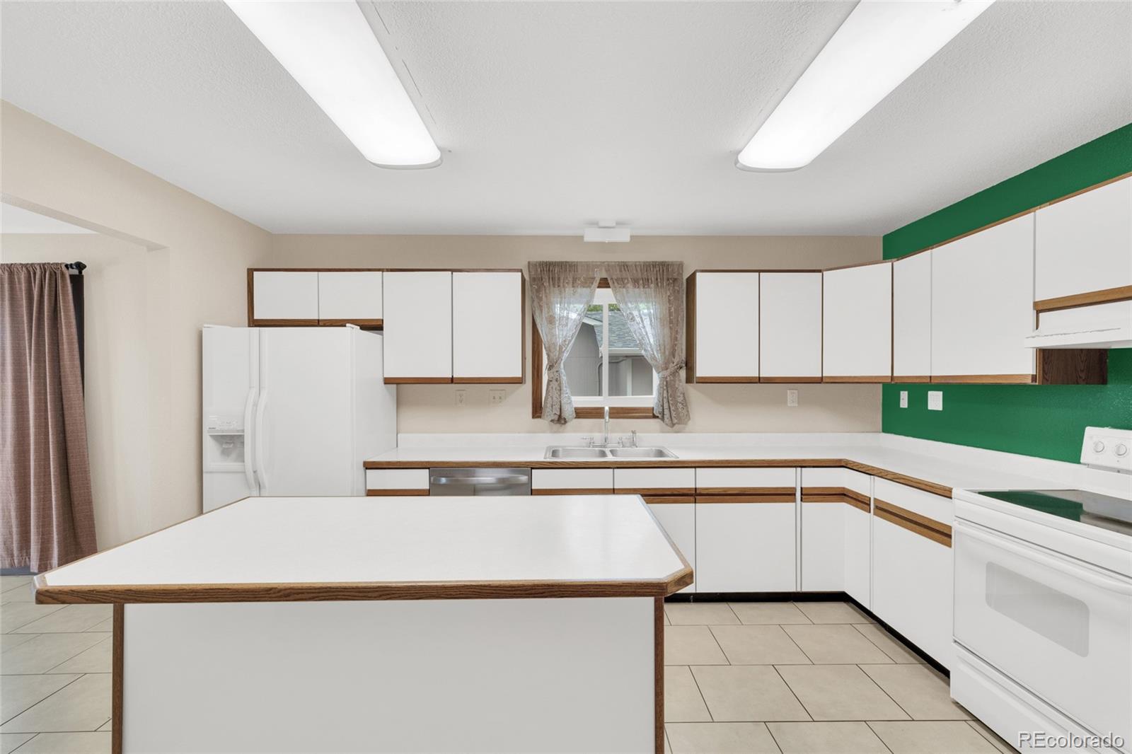 MLS Image #7 for 35  sunset court,hudson, Colorado