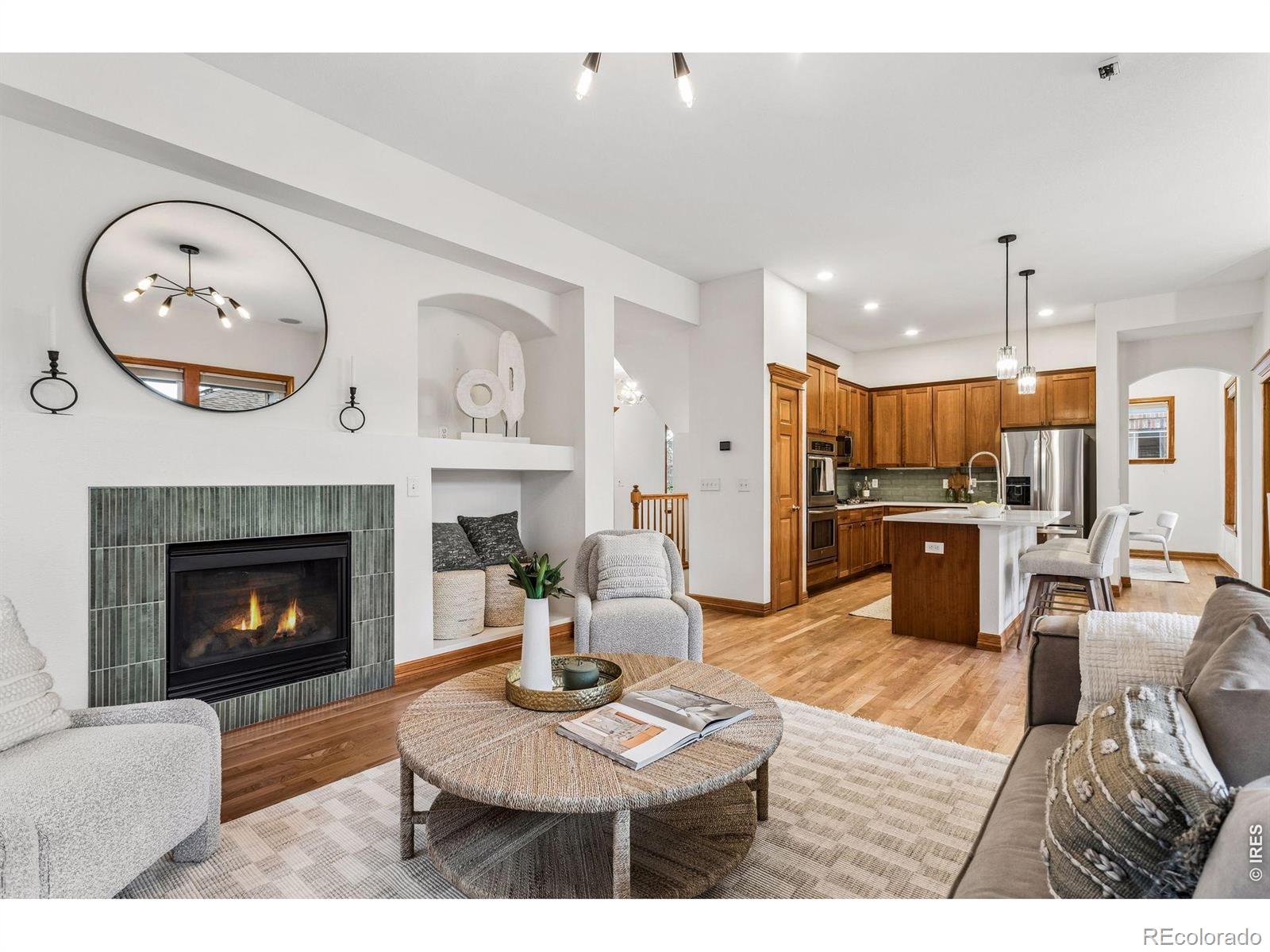 MLS Image #10 for 2674  elmira street,denver, Colorado