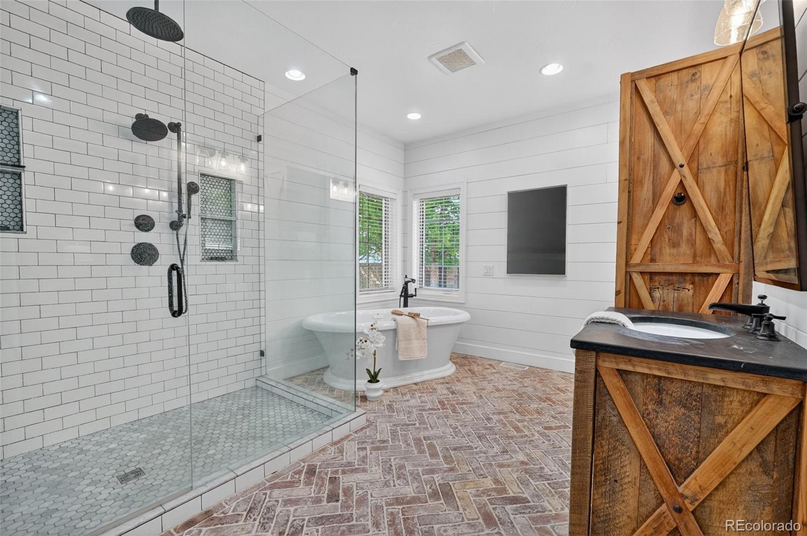 MLS Image #30 for 25  blue heron drive,thornton, Colorado