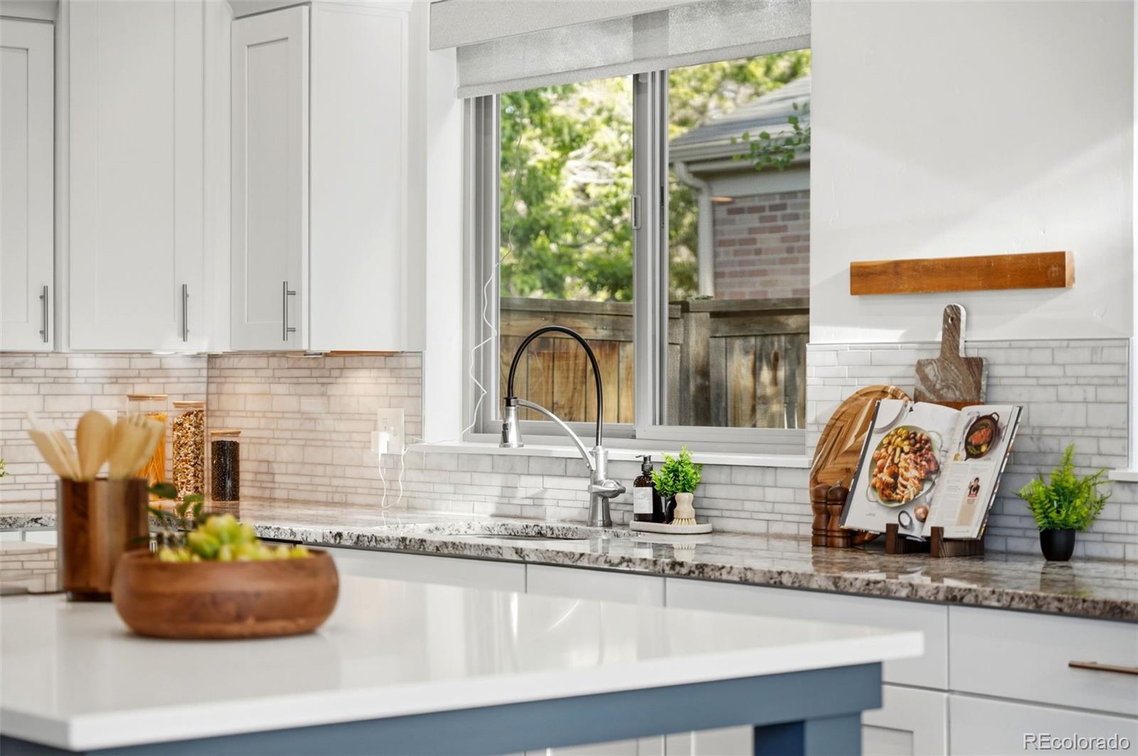 MLS Image #13 for 265  holly street,denver, Colorado