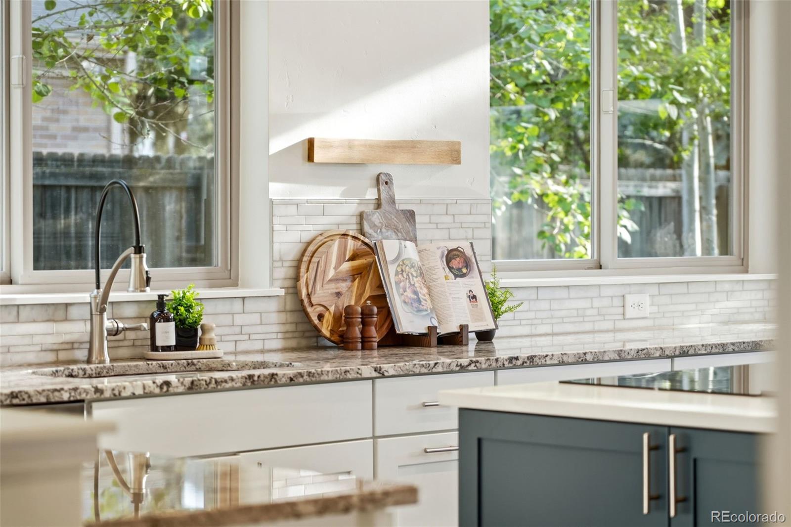 MLS Image #15 for 265  holly street,denver, Colorado