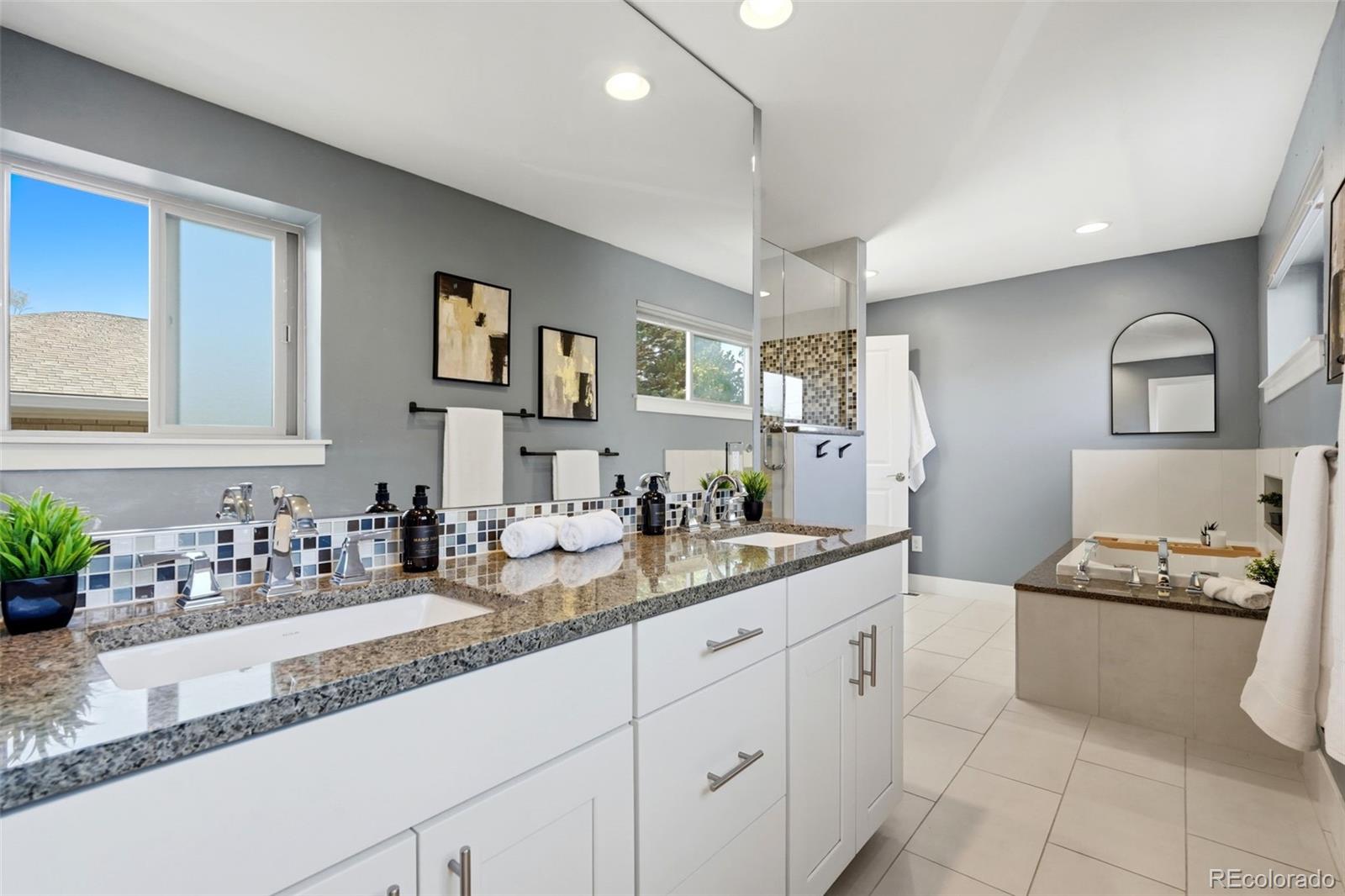 MLS Image #21 for 265  holly street,denver, Colorado