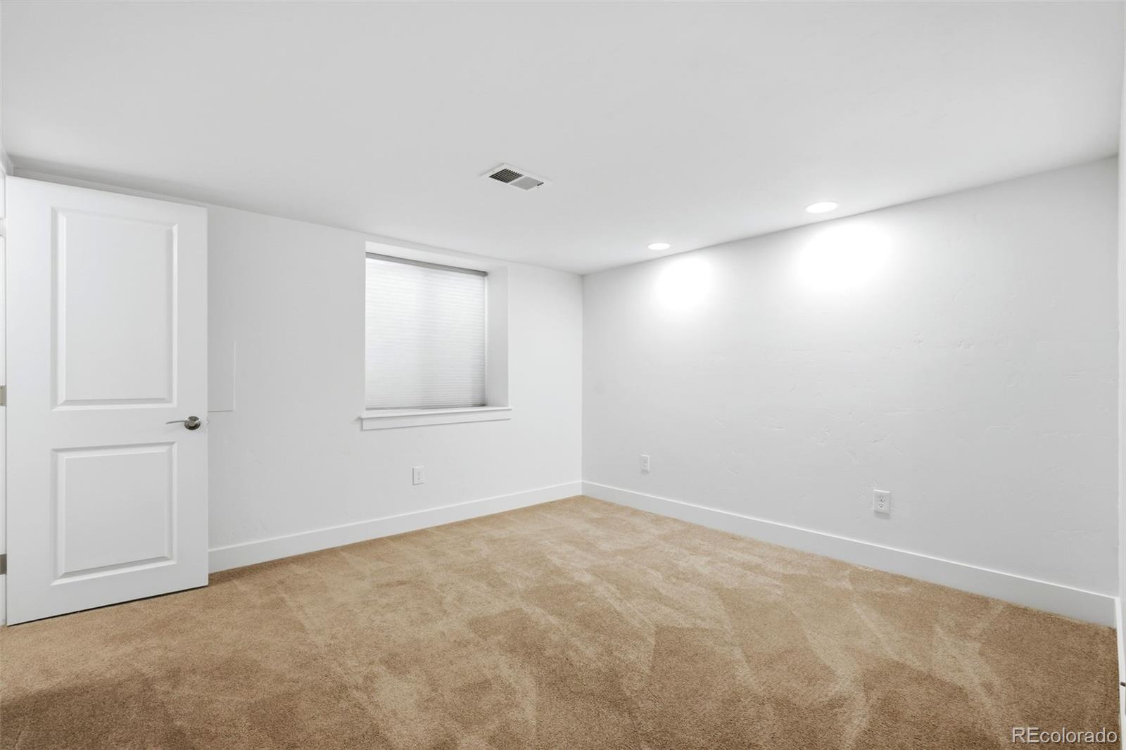 MLS Image #31 for 265  holly street,denver, Colorado