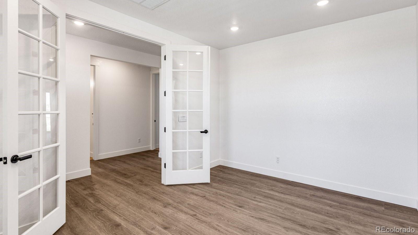 MLS Image #15 for 836  eastport drive,berthoud, Colorado
