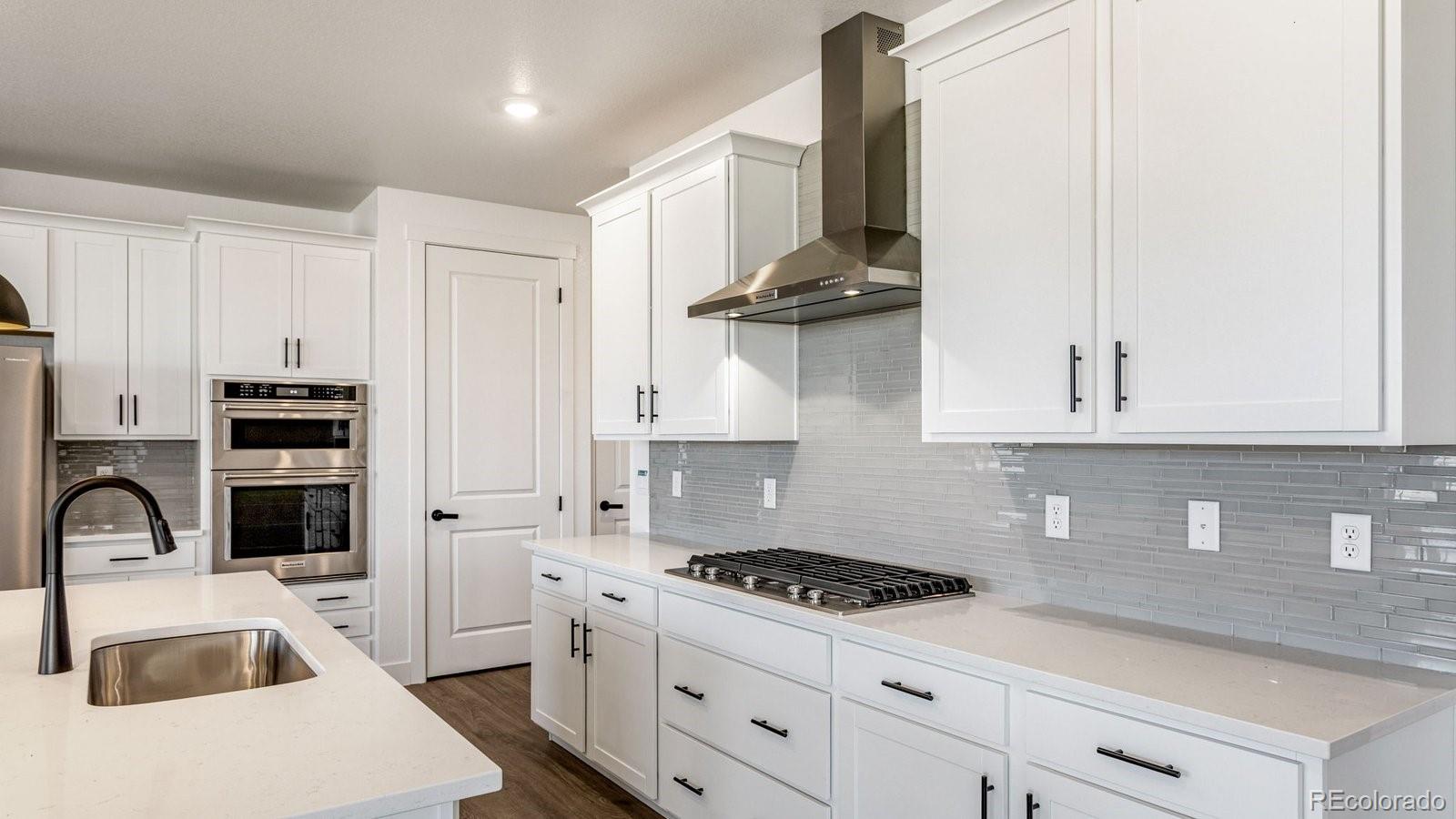 MLS Image #8 for 836  eastport drive,berthoud, Colorado